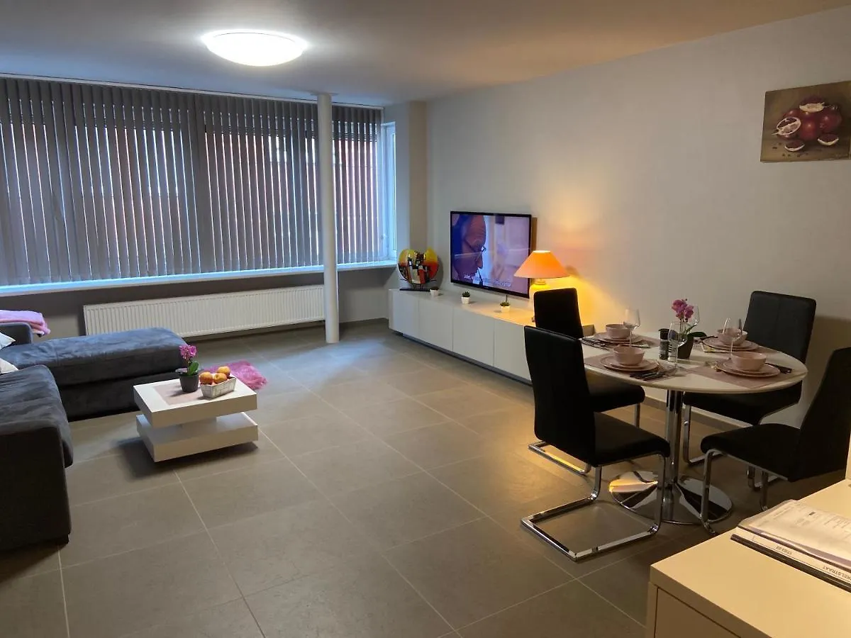 Moderne Appartement Aan Zee contacts