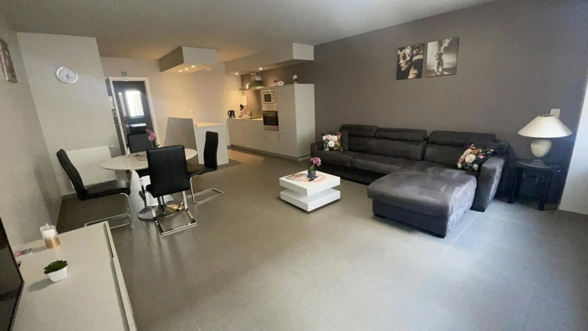Moderne Appartement Aan Zee Ostend Apartment